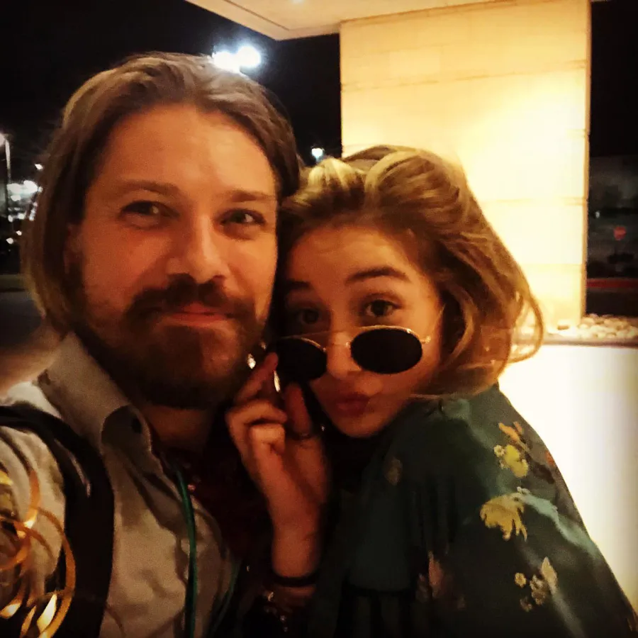 Taylor Hanson's Family Guide- See His 7 Kids With Wife Natalie - 728