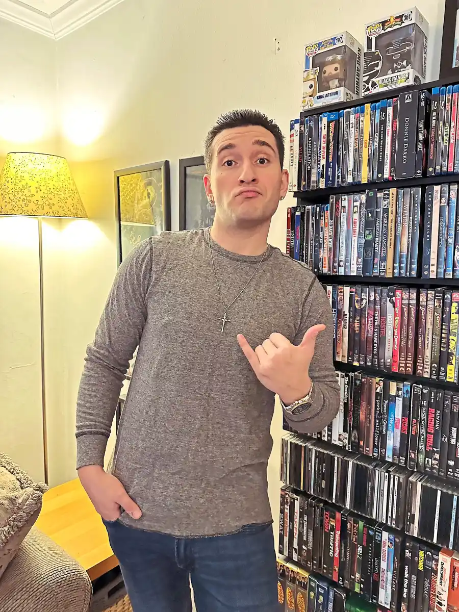 The Circle’s Joey Sasso- Inside a Day in My Life! - 400