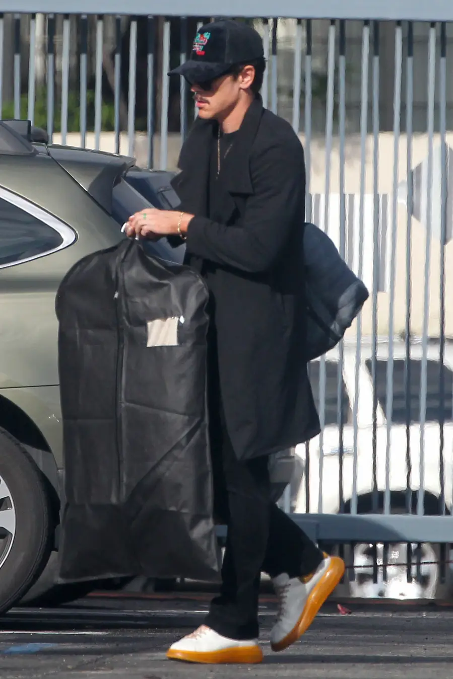 Tom Sandoval Ahead of Vanderpump Rules Reunion as Ariana Madix Arrives Separately 4