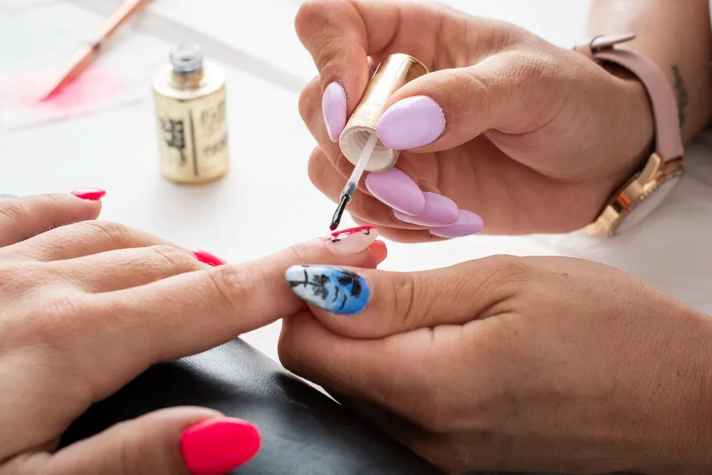 gel-nail-polish-us-weekly