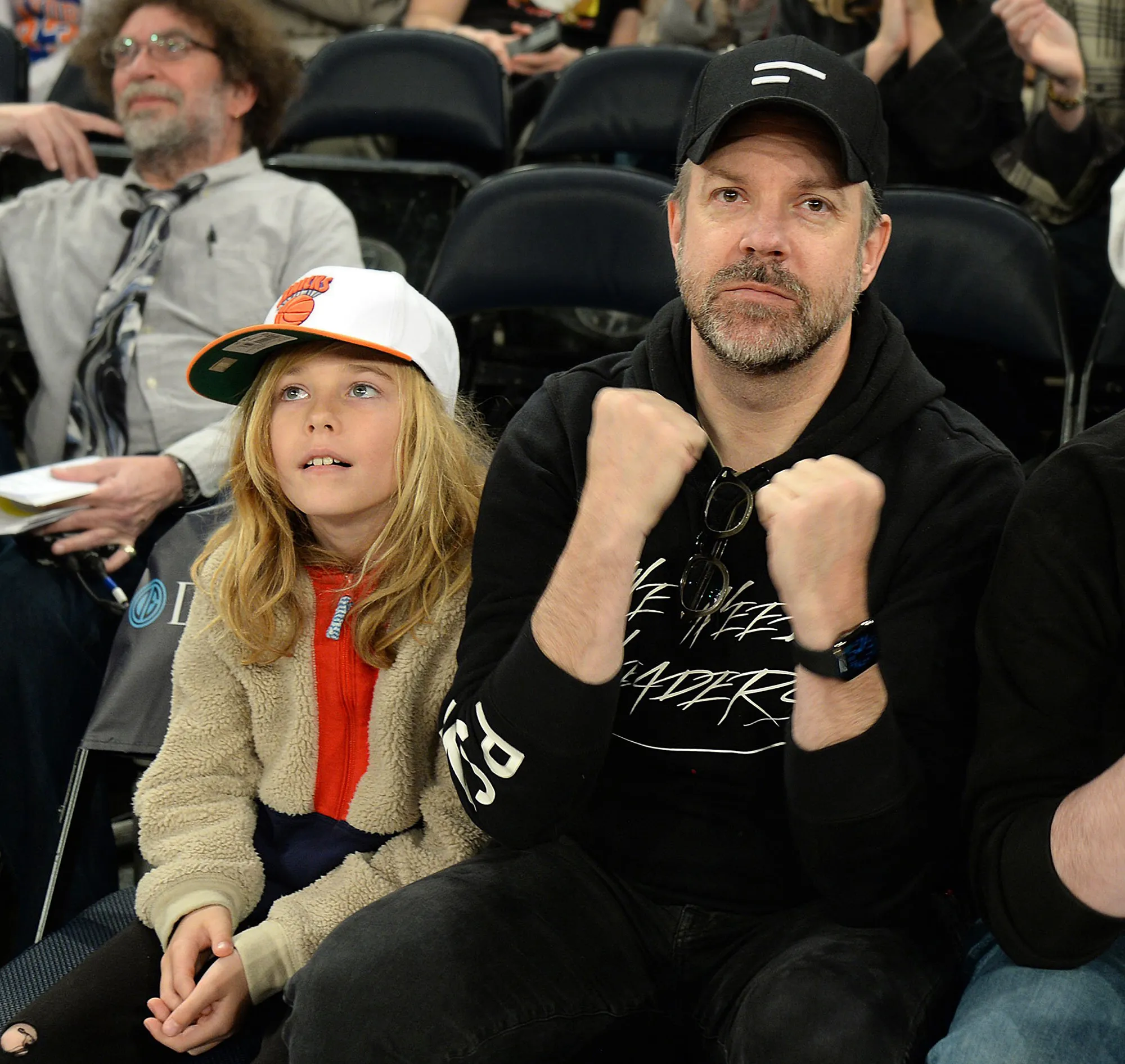Basketball Buddies! Jason Sudeikis, Son Otis Sit Courtside at Knicks Game
