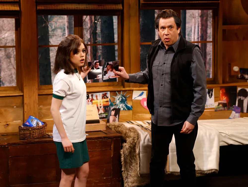 Jenna Ortega Remakes 'The Parent Trap' on 'Saturday Night Live' &mdash;&nbsp;&nbsp;Alongside Wednesday's Fred Armisen