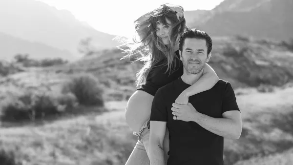 Pregnant Kaley Cuoco’s Baby Bump Album While Expecting 1st Child With Tom Pelphrey: Photos