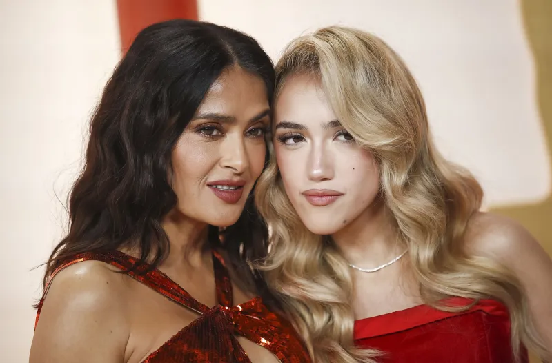 salma-hayek-brings-15-year-old-daughter-valentina-as-oscar's-date-2023-oscars