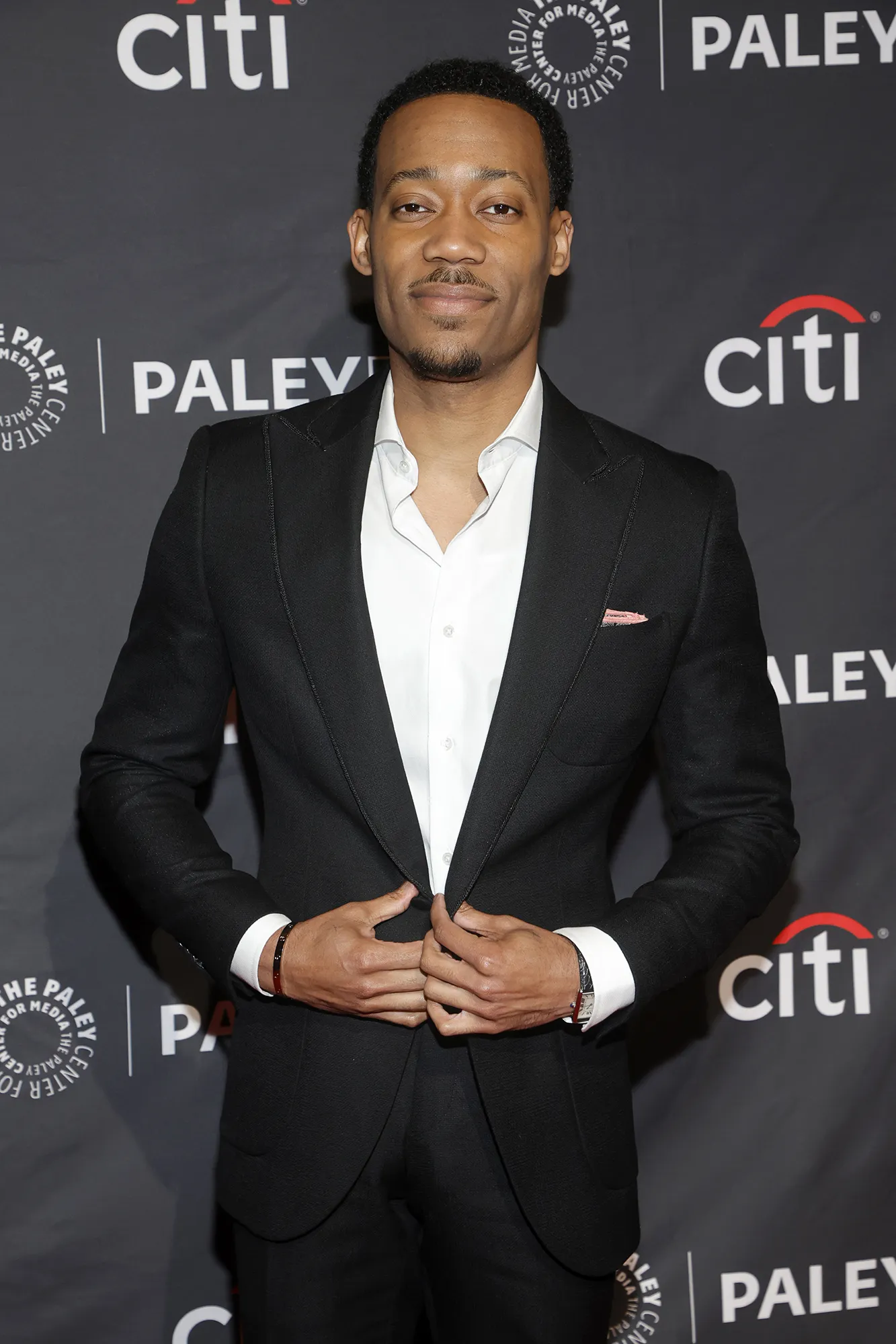 'Abbott Elementary' Star Tyler James Williams Loves Janine and Gregory's 'Little Moments,' But Wants More 'Conflict'