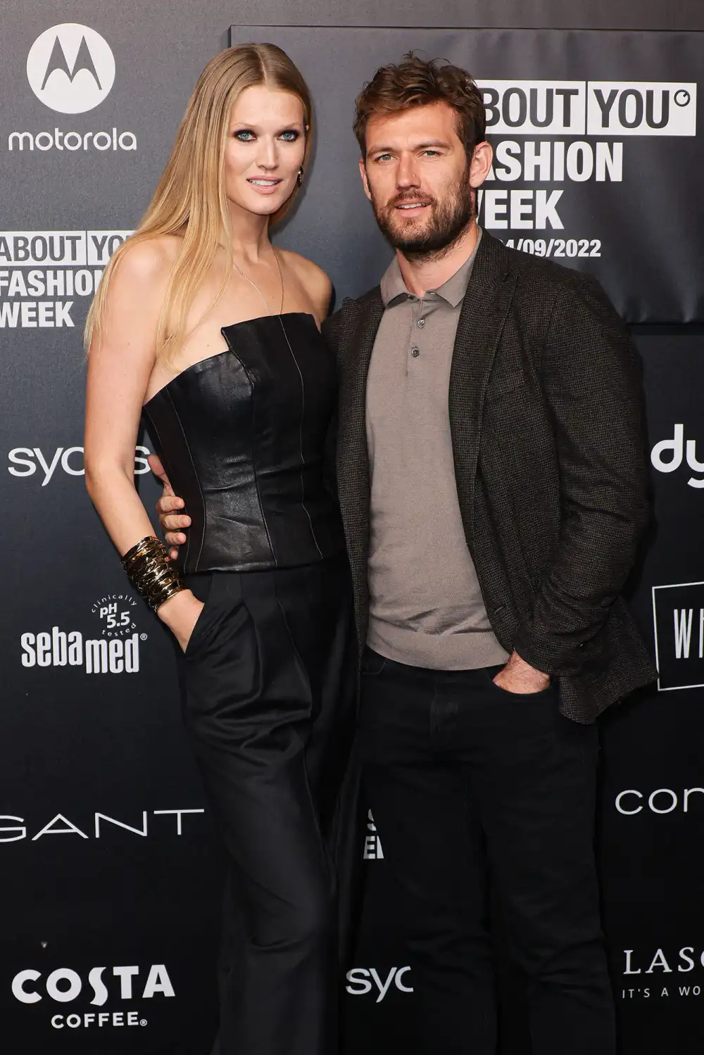 Alex Pettyfer and Wife Toni Garrn Split Announce Divorce After 3 Years of Marriage 116