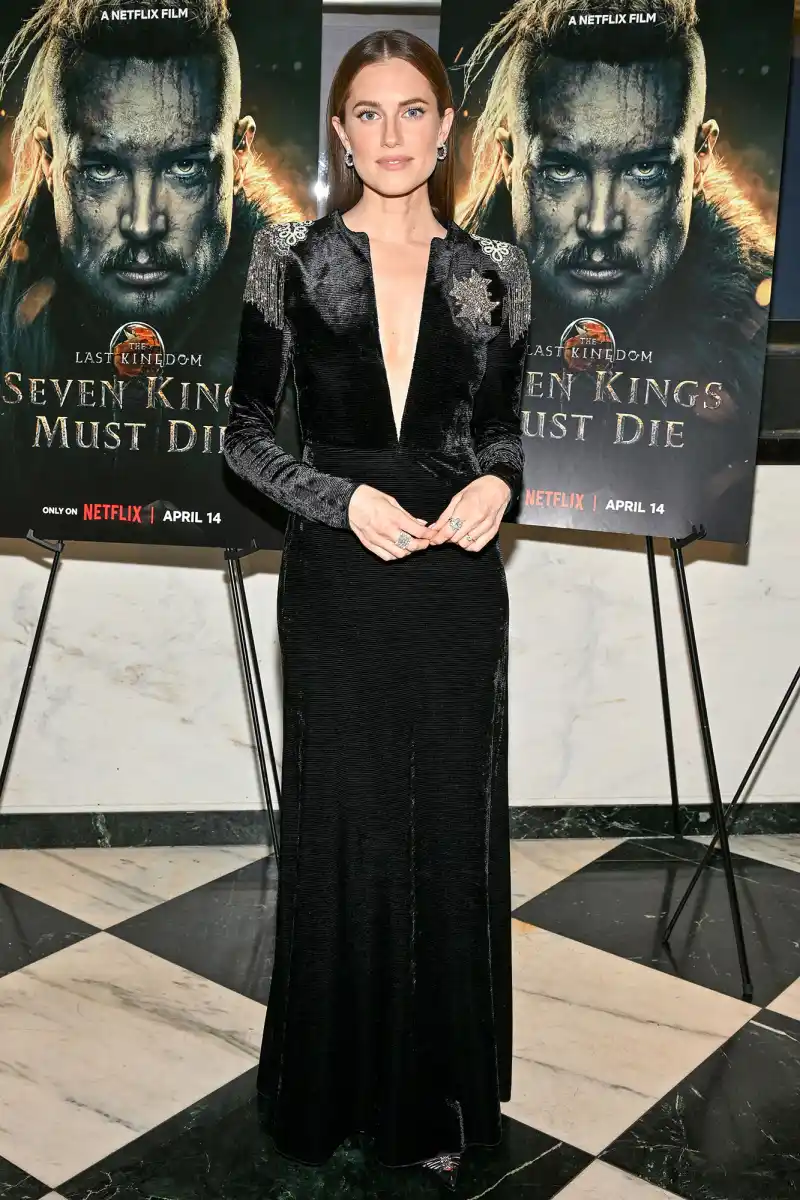 Allison Williams About Last Night Giorgio Armani