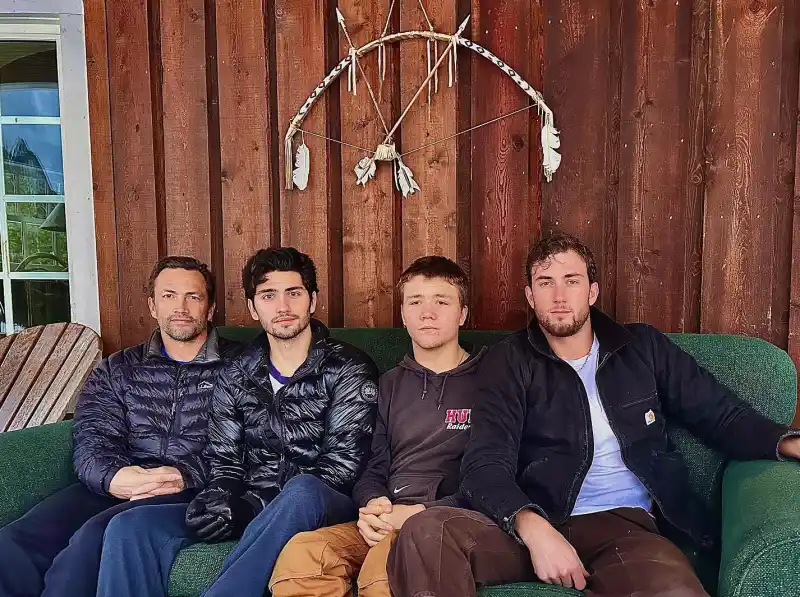 Amy Robach 'Wants a Relationship' With Andrew Shue's Sons Amid Divorce - 830