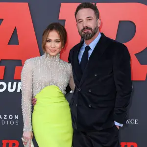 Ben Affleck Calls Jennifer Lopez Superhuman Shares Diet Secrets