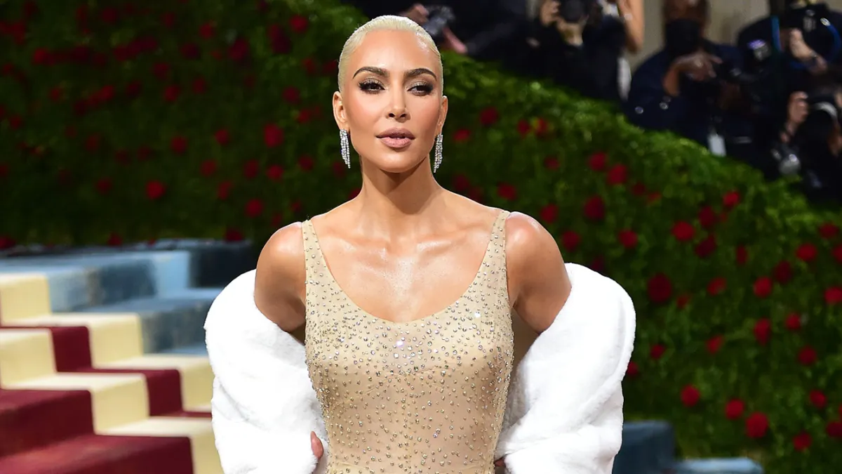 Best Met Dresses of All Time 487 Kim Kardashian