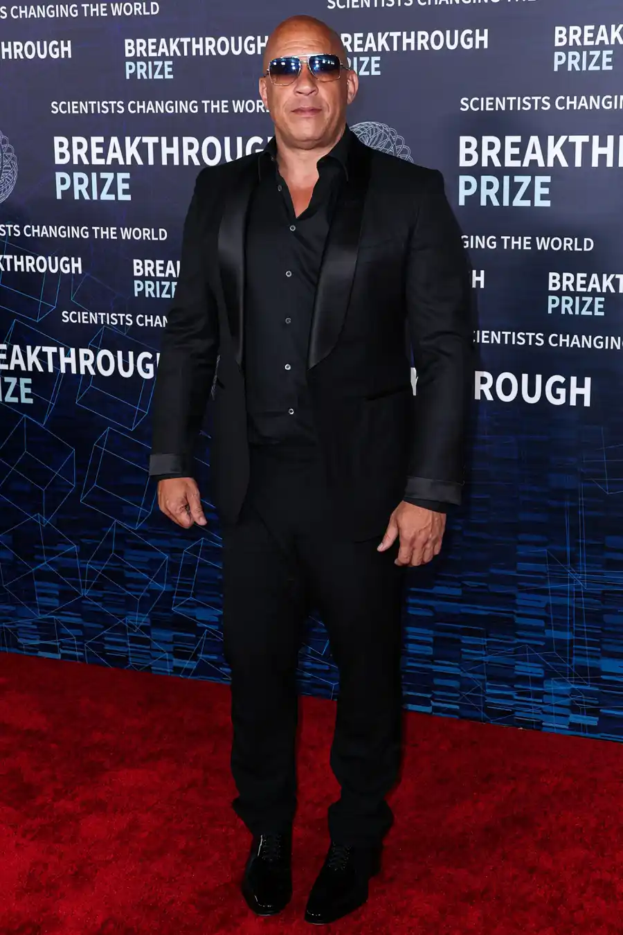 Breakthrough Prize Ceremony 2023 Red Carpet: See What the Stars Wore