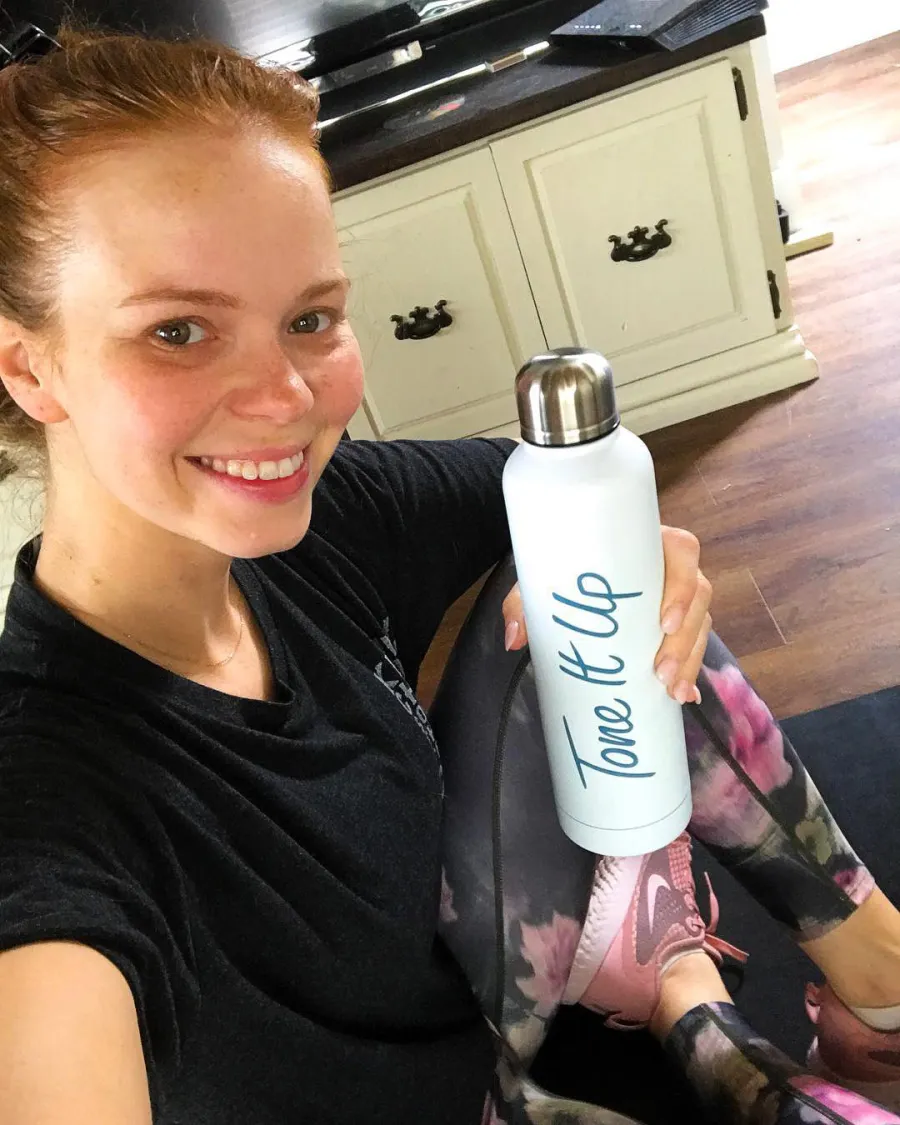 Celebrities Who Were Professional Cheerleaders- Sarah Shahi Teri Hatcher and More 066 Erica Kiehl Jenkins