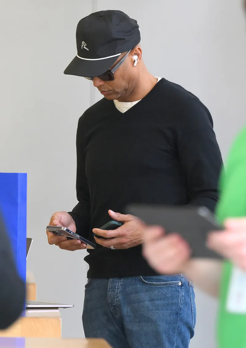 Don Lemon Keeps Low Profile in NYC After Dramatic CNN Exit 2