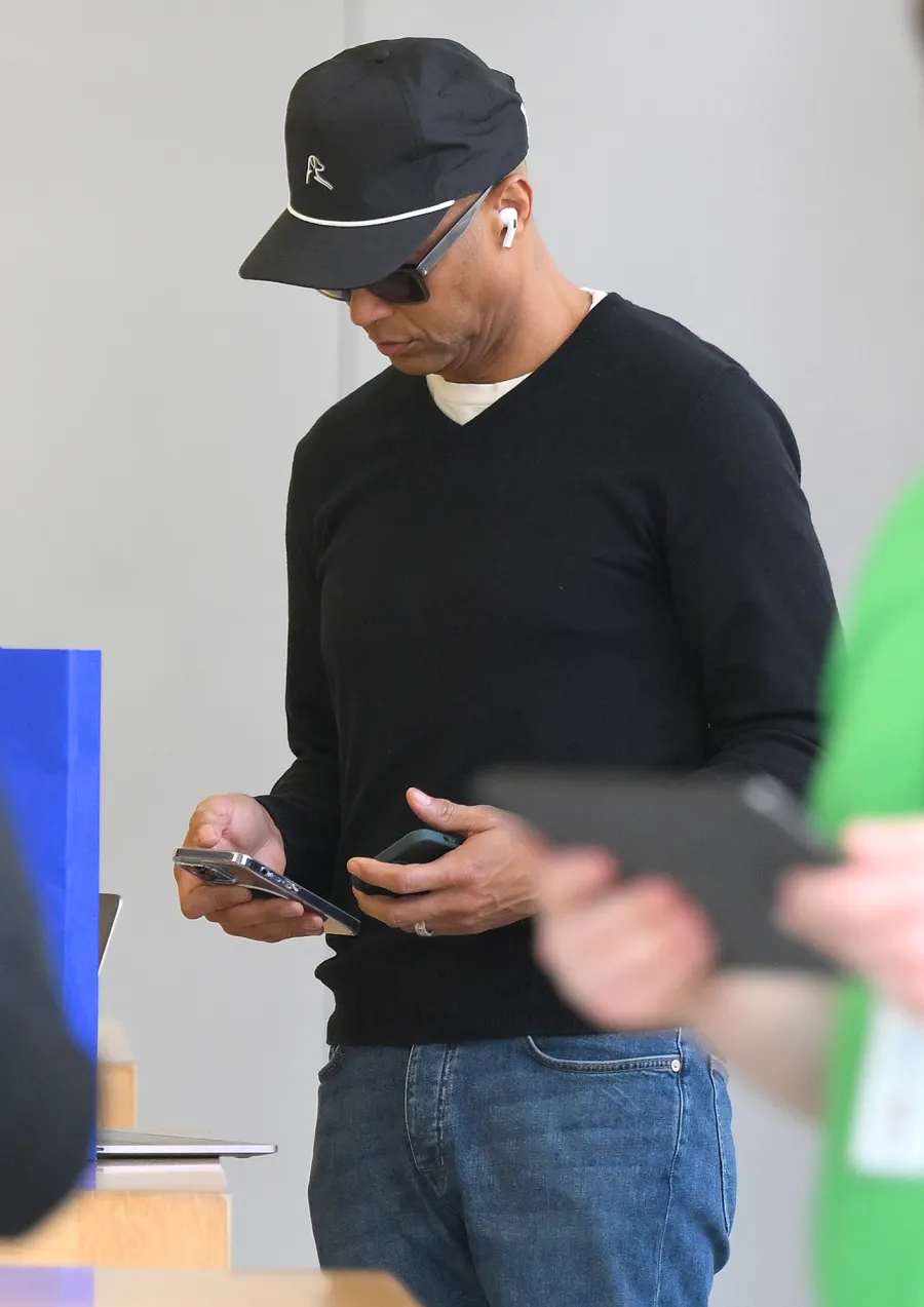 Don Lemon Keeps Low Profile in NYC After Dramatic CNN Exit 2