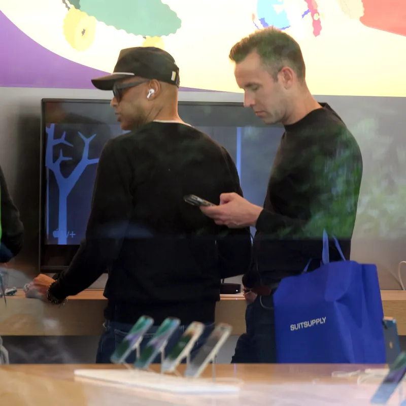 Don Lemon Keeps Low Profile in NYC After Dramatic CNN Exit 3