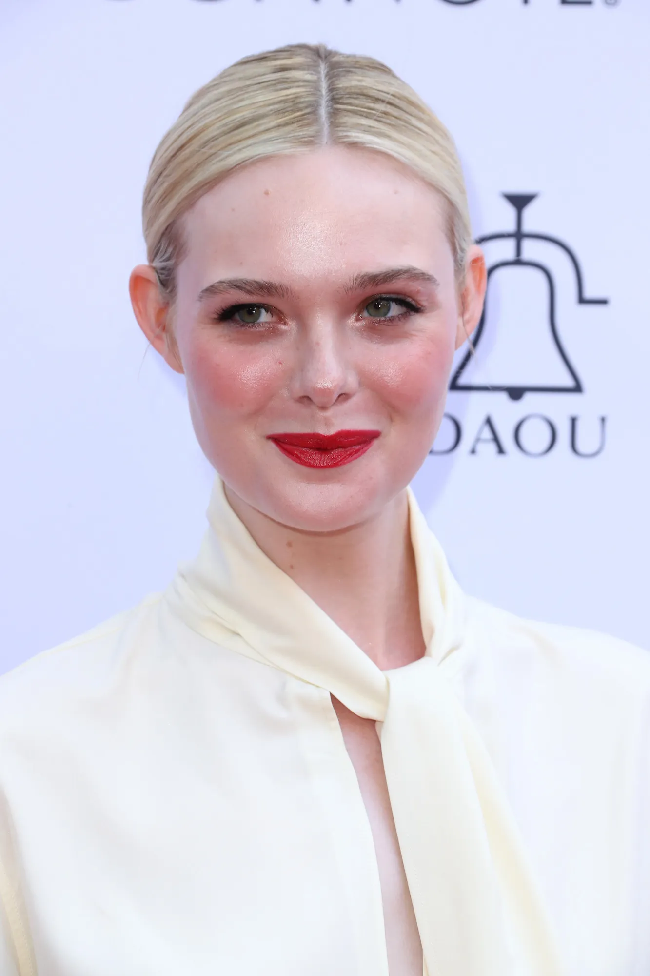 Elle Fanning Bio Pic