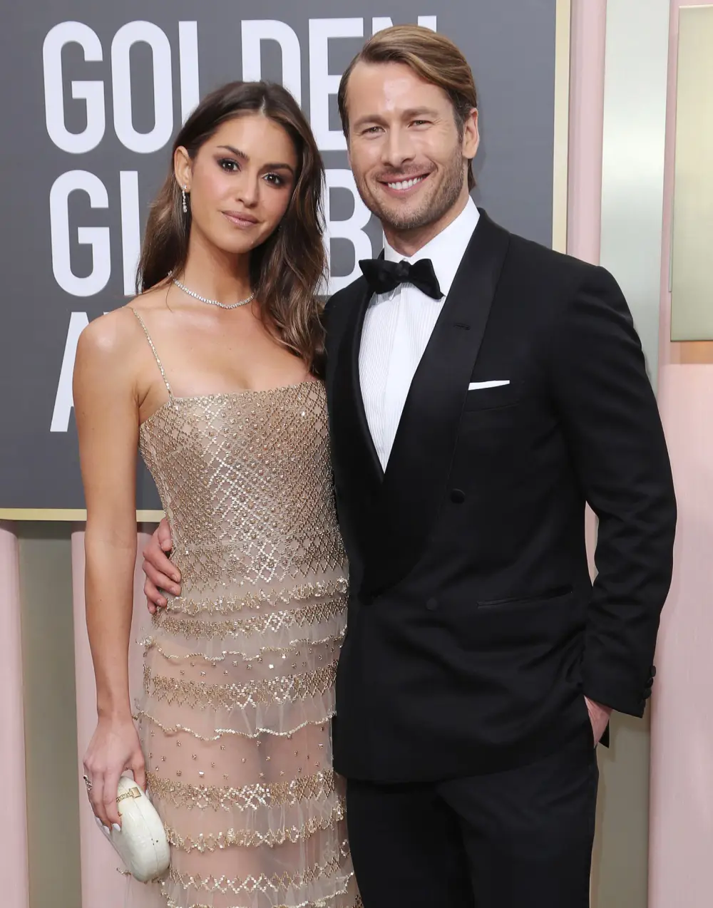 Gigi Paris Unfollows Boyfriend Glen Powell and Sparks Split Speculation Shares Cryptic Instagram Message 438