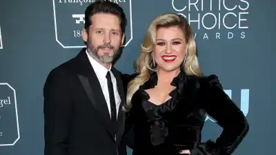 Inside Kelly Clarkson and Ex Brandon Blackstock s Great Coparenting Relationship- They ve Come A Long Way 413