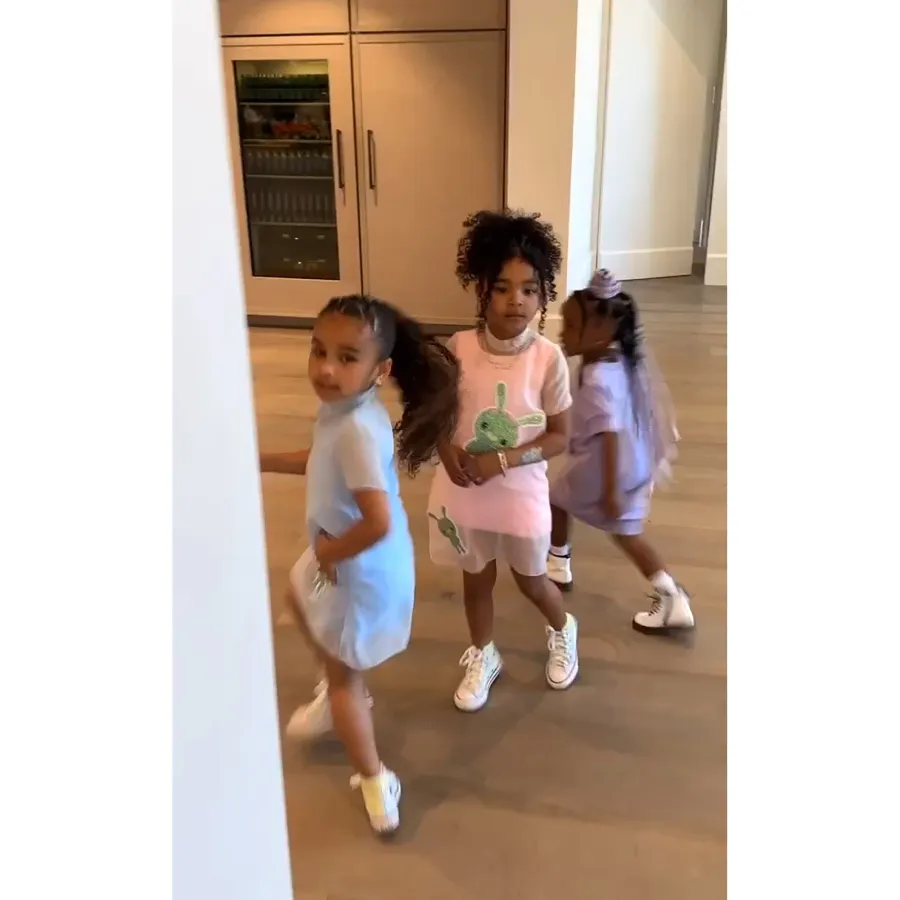 Inside Khloe Kardashian's Ocean-Themed 5th Birthday Party for Daughter True