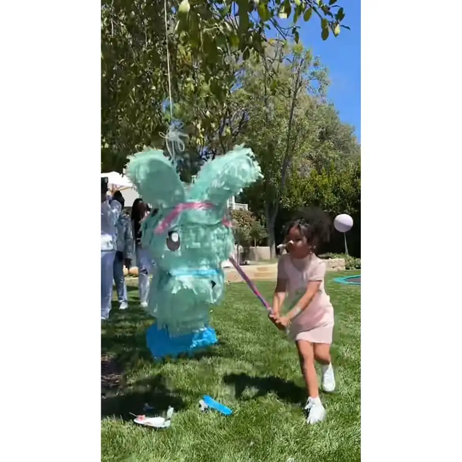 Inside Khloe Kardashian's Ocean-Themed 5th Birthday Party for Daughter True