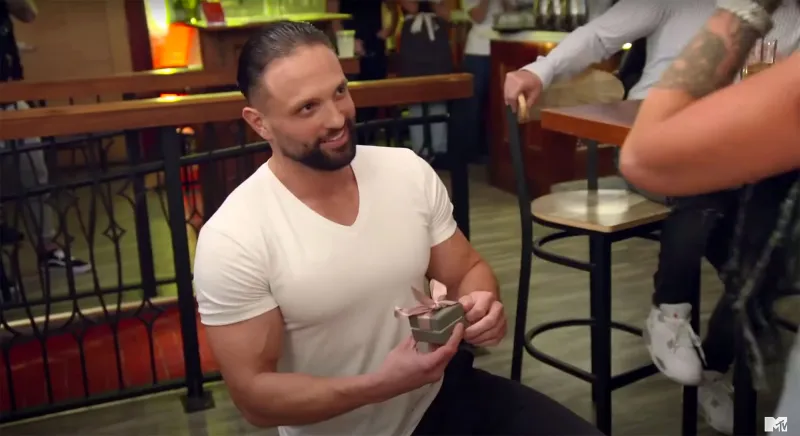 Jersey Shore Angelina Pivarnick Gets Engaged to Vinny Tortorella 4