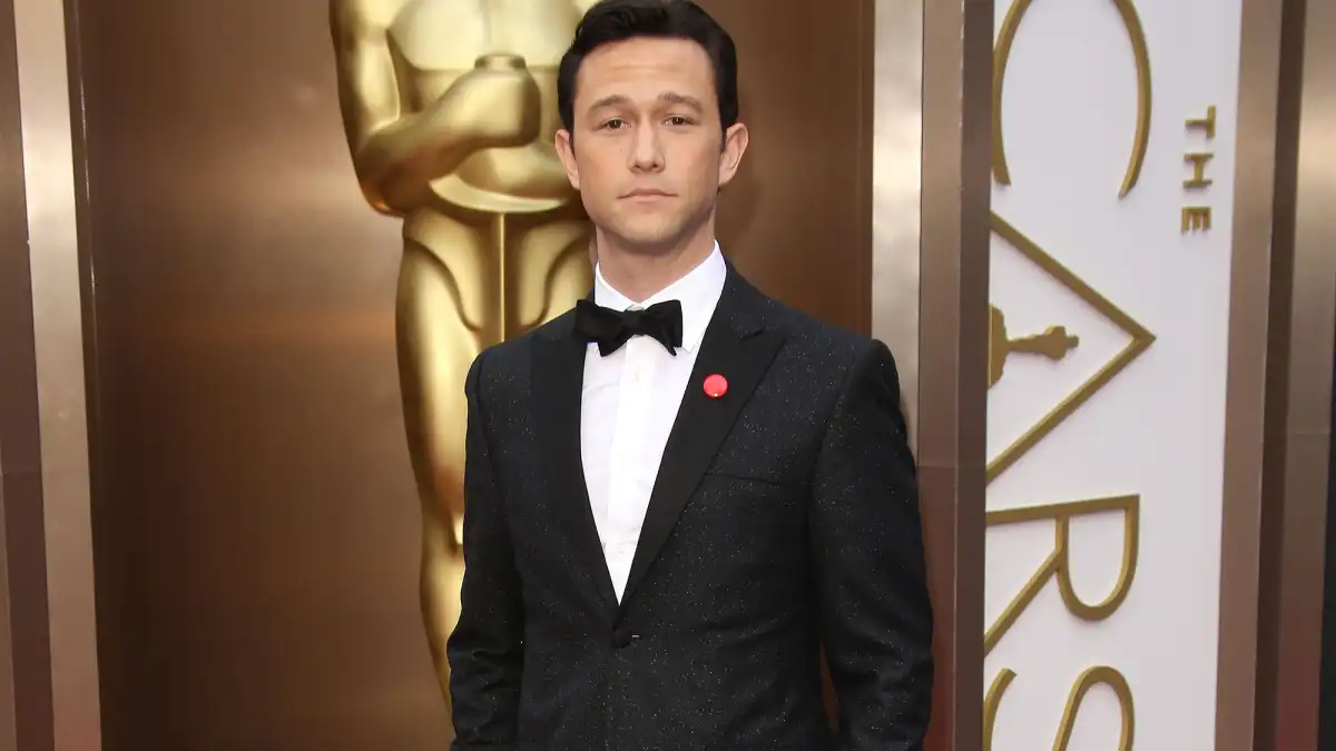 Joseph Gordon-Levitt Marries Girlfriend Tasha McCauley in Secret Wedding