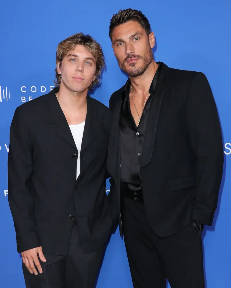 Kris Jenner Chris Harrison and More Celebrities Who Have Officiated Weddings 399