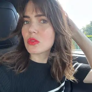 Mandy Moore Gets Bangs