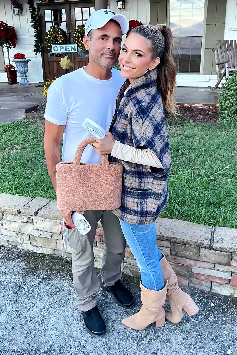 Maria Menounos and Keven Undergaro Reveal Sex of Baby