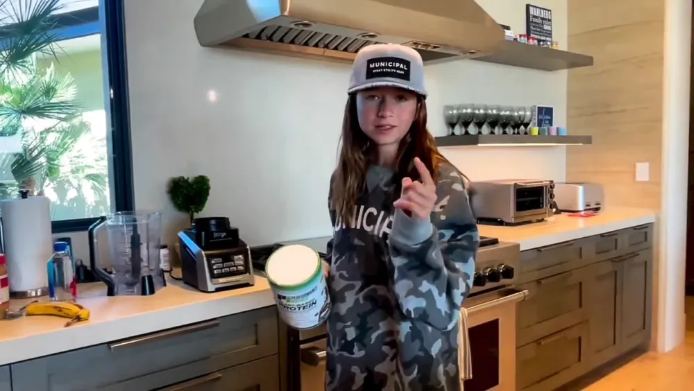 Mark Wahlberg&rsquo;s Daughter Trolls Him While Modeling His Clothing Line- &lsquo;Stay Prayed Up&rsquo; - 966