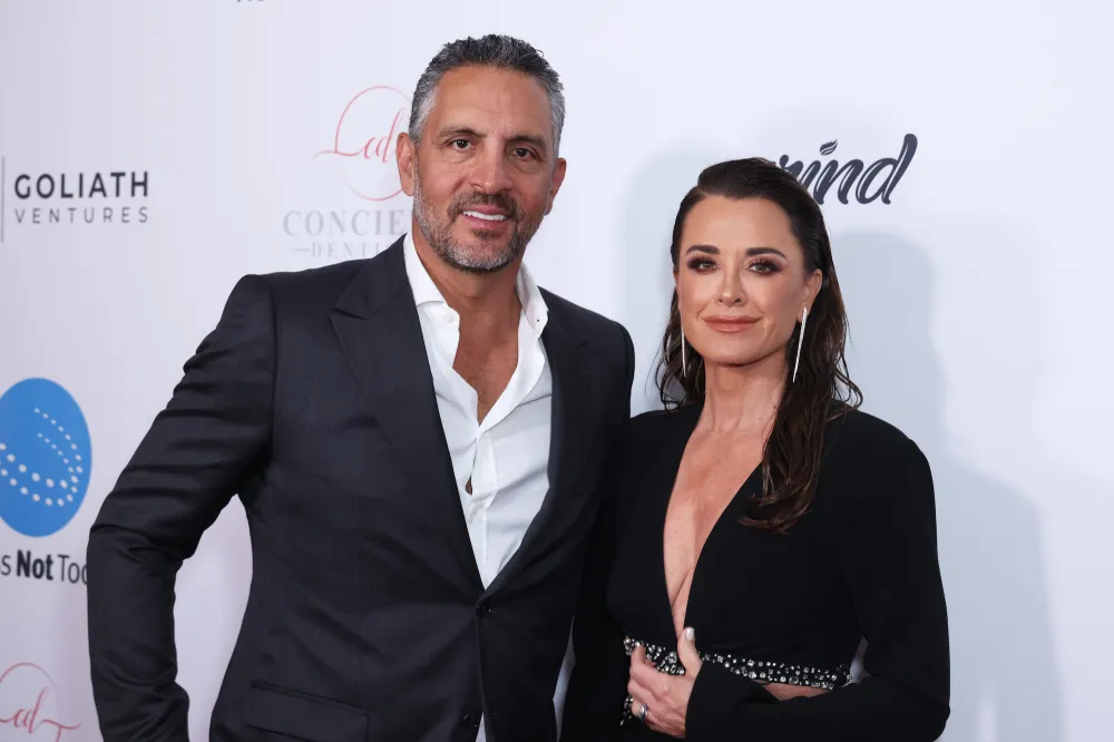Mauricio Umansky Recalls Ken Todd Refusing a Handshake After Kyle Richards Falling Out With Lisa Vanderpump