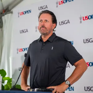 Phil Mickelson Reveals He Lost 25 Lbs Ahead of Masters Tournament- I've Been 'Getting My Speed and Strength Back' - 896