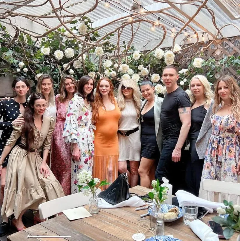 Pregnant Lindsay Lohan Baby Bump Photos