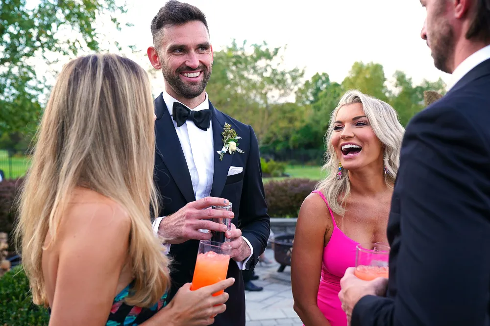 Summer House Recap- Carl Confesses He s Struggling to Navigate Lindsay s Drinking Amid Danielle Drama 253