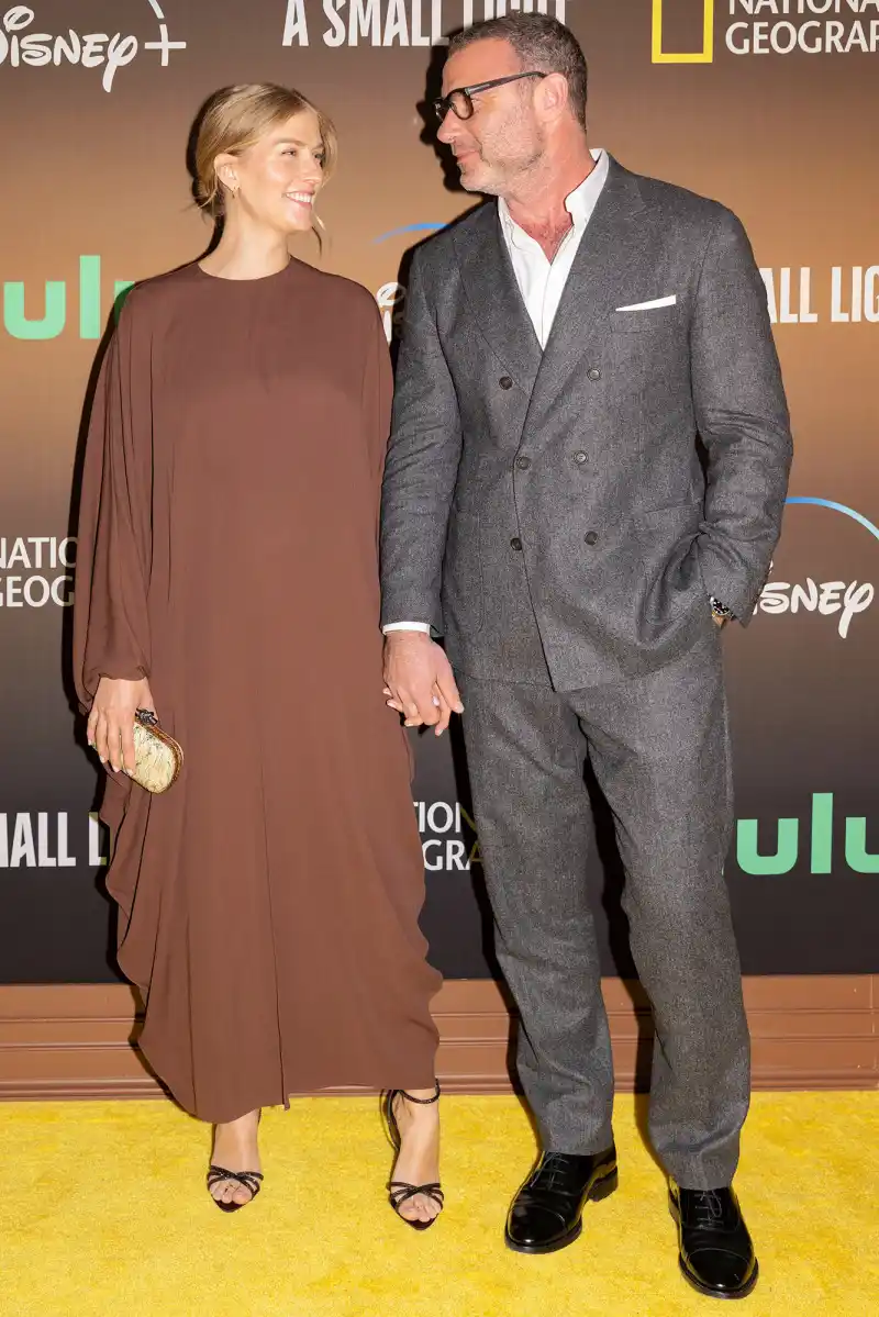 Taylor Neisen and Liev Schreiber Hot Pics