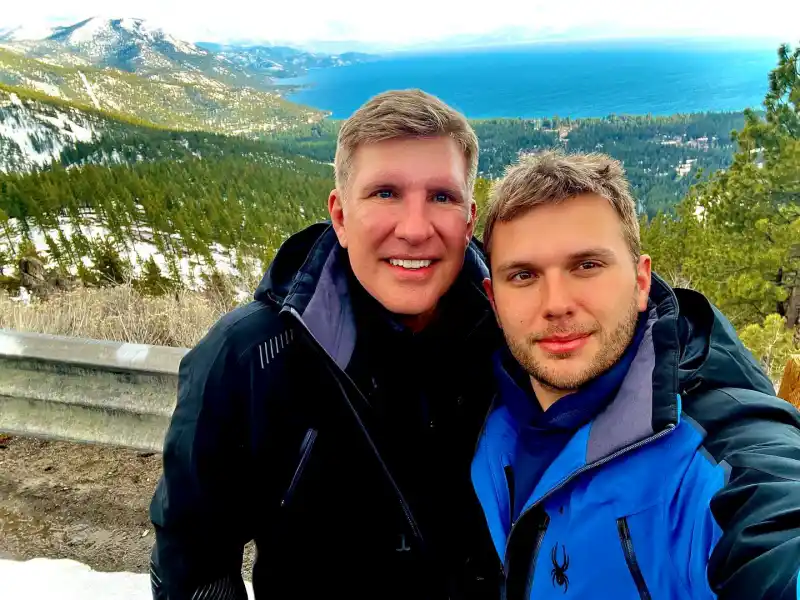 Todd Chrisley's Kids Celebrate His First Birthday Since Prison Sentencing With Sweet Tributes- 'We Will Be Together Soon' - 811