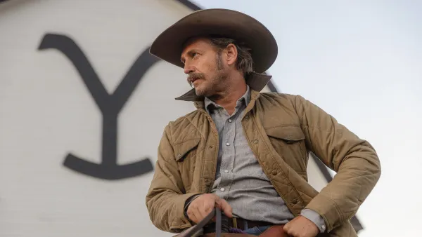 Yellowstone's Josh Lucas Says Kevin Costner and Taylor Sheridan Are 'Putting a Lot' of 'Pressure on Each Other' to Make Show Audiences 'Love' - 750