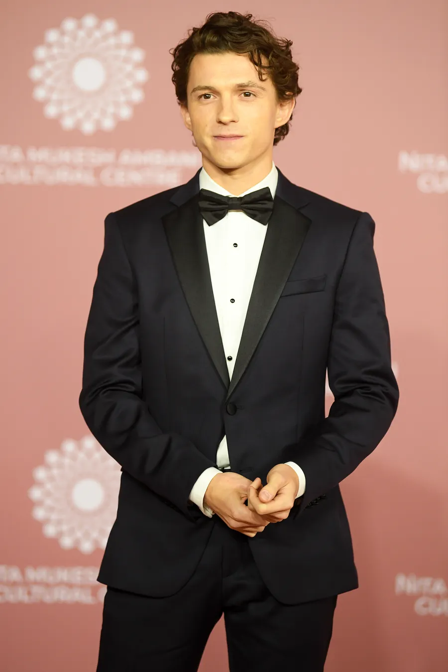 Zendaya Reunites With Law Roach on Red Carpet While Boyfriend Tom Holland Poses Solo: Photos