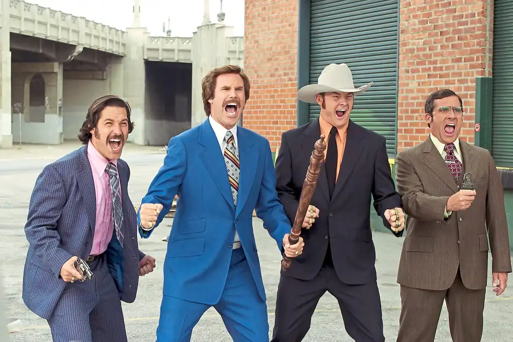 Annie Murphy: 25 Things You Don&rsquo;t Know About Me (&lsquo;I Keep My Emmy on My Bar Cart&rsquo;)