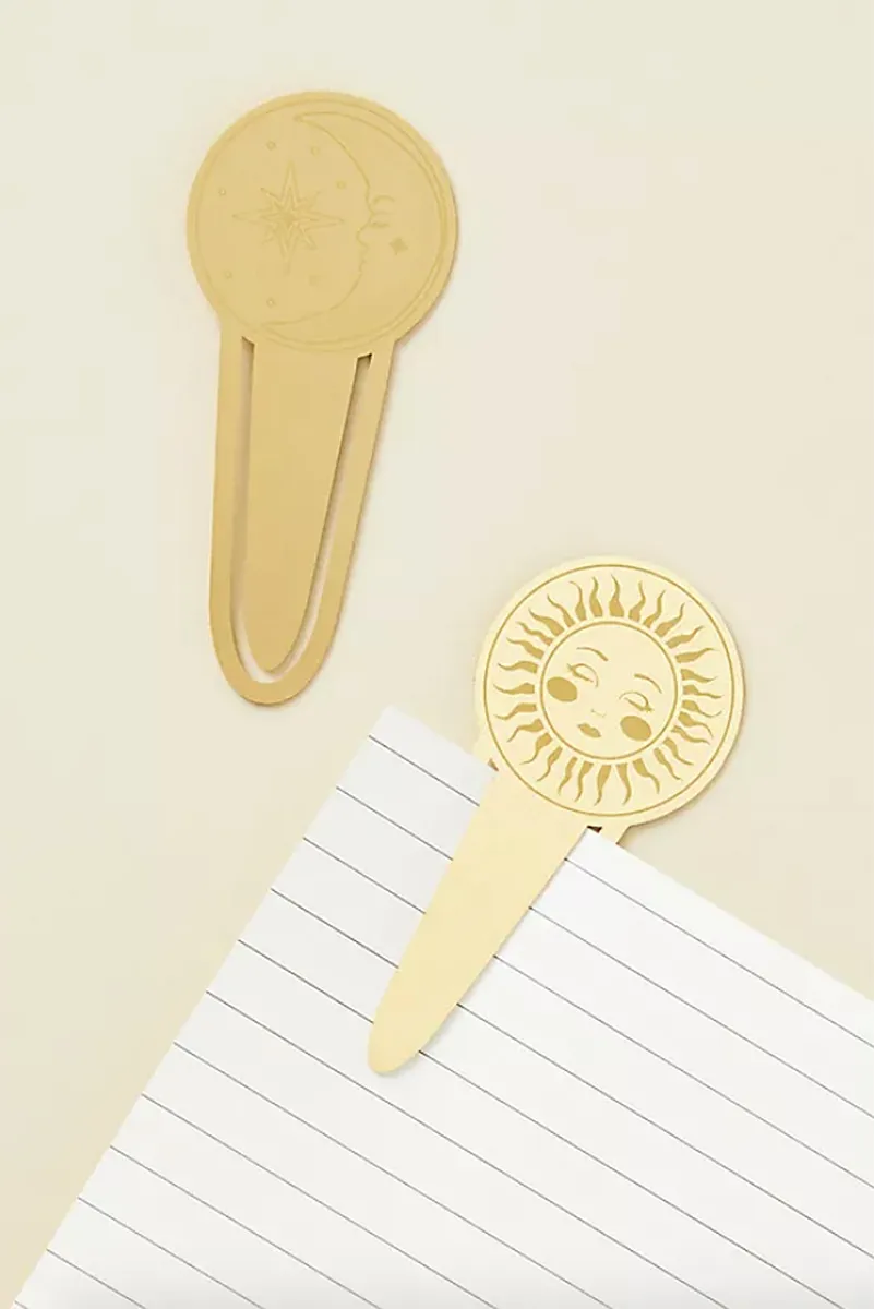 anthropologie-mothers-day-gifts-book-tabs