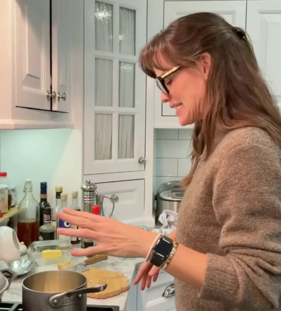 Jennifer Garner's Funniest Food Fails and Recipe Attempts Through the Years