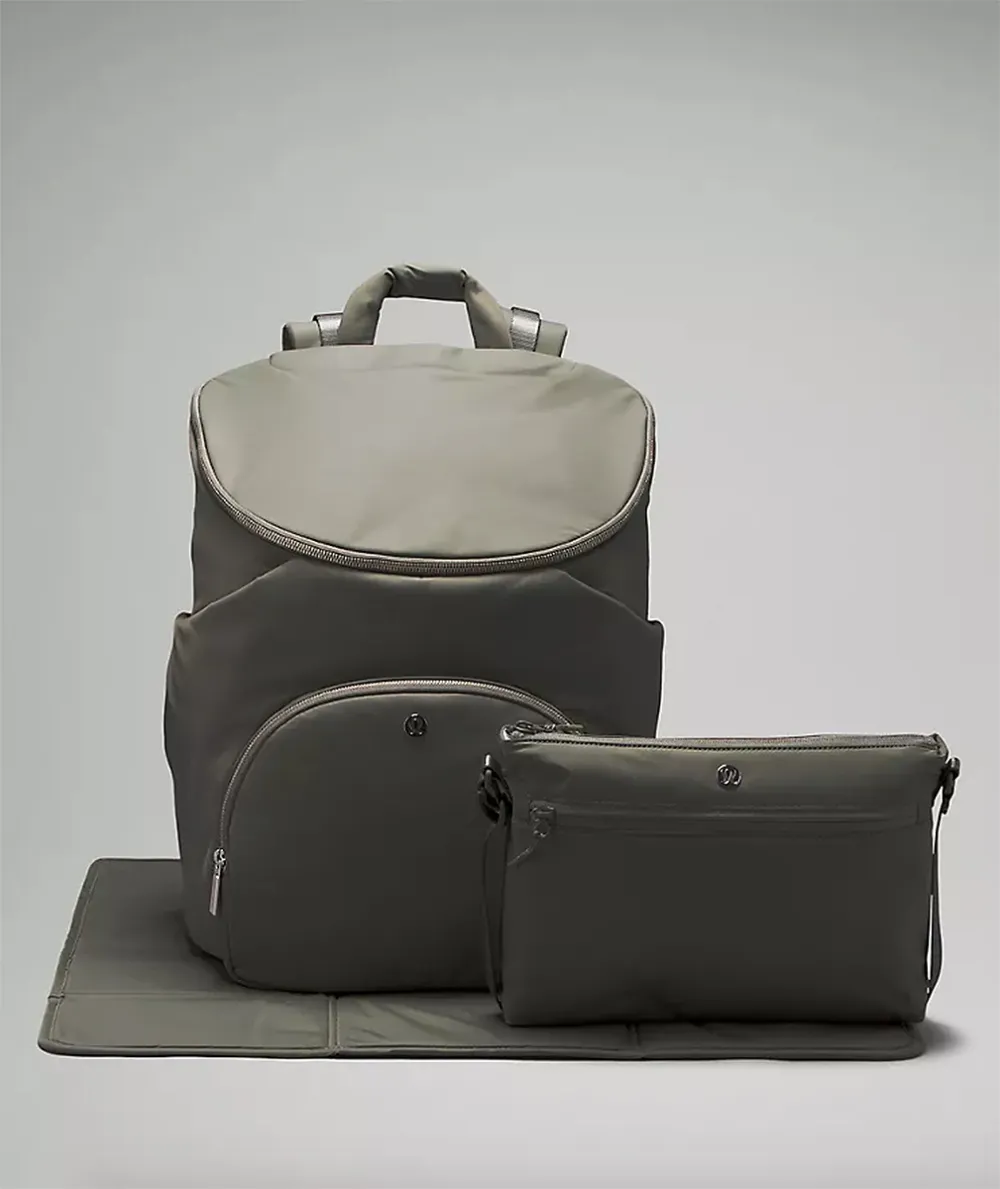 lululemon-mothers-day-gifts-new-parent-bag
