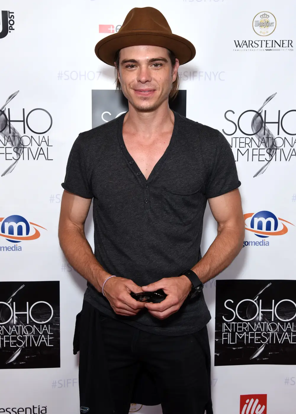 Matthew Lawrence Claims His Agency &lsquo;Fired&rsquo; Him for Refusing to Strip in Front of a Famous Director&nbsp;