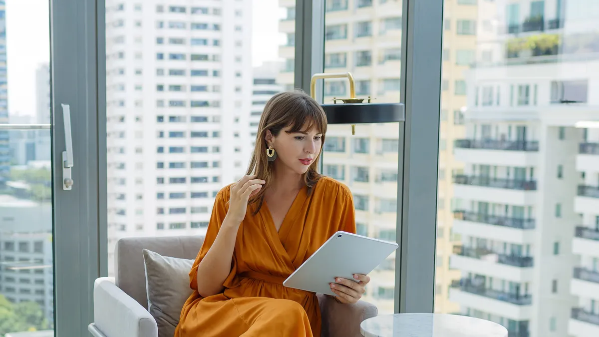 maxi-dresses-for-work