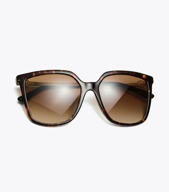 oversized sunglasses