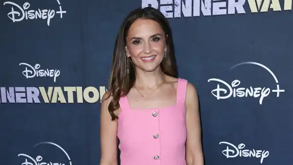 Rachael Leigh Cook Breaks Down the Difference Between Rom Coms in 1999 and 2023: They Need to Be 'Updated'