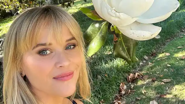 Reese Witherspoon Gets Bangs