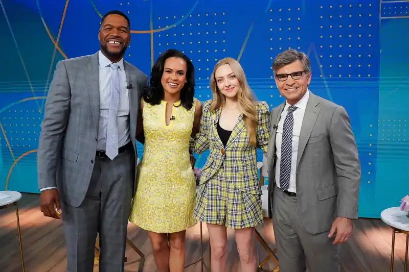 Amanda-Seyfried-Channels-Her-Inner-Cher-Horowitz--Rocks-Yellow-Plaid-Mini-Skirt-223
