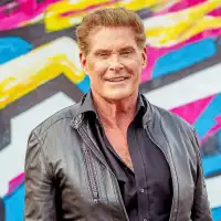 David-Hasselhoff--25-Things-You-Don-t-Know-About-Me-(-One-Place-I-m-Dying-to-Go-to-Is-China-) -159