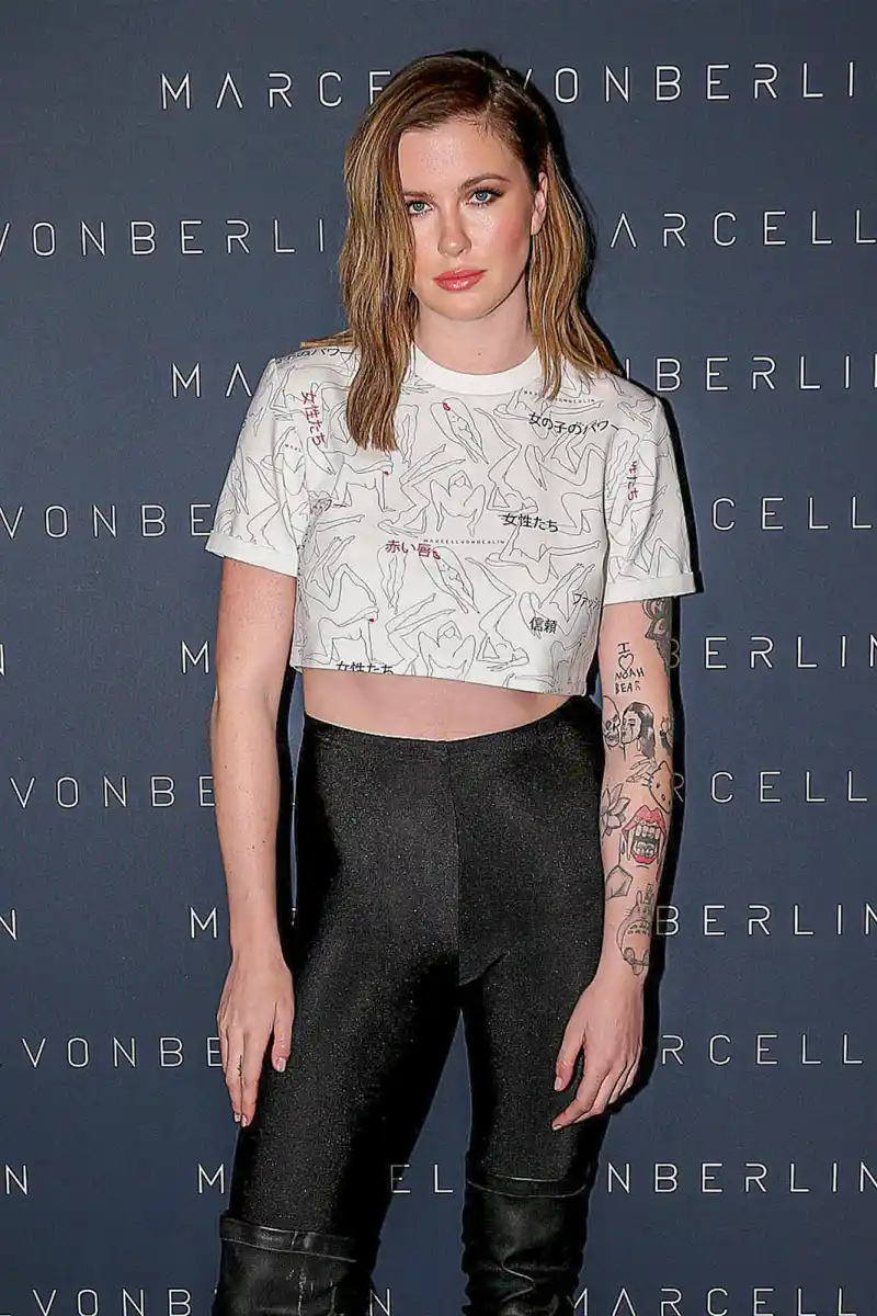 Ireland-Baldwin-Snubs-Dad-Alec-Baldwin-After-He-Forgets-to-Name-Her-in-Tribute-About-His-Kids-240